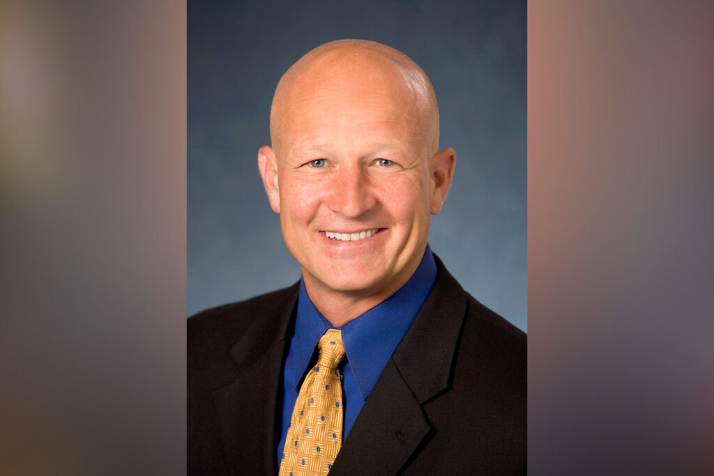 Head football coach Craig Bohl to deliver keynote address at UW virtual  commencement. - Casper, WY Oil City News