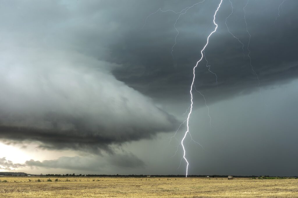 Strong Thunderstorms With Hail, 40-60 Mph Winds Forecast In SE Wyoming ...