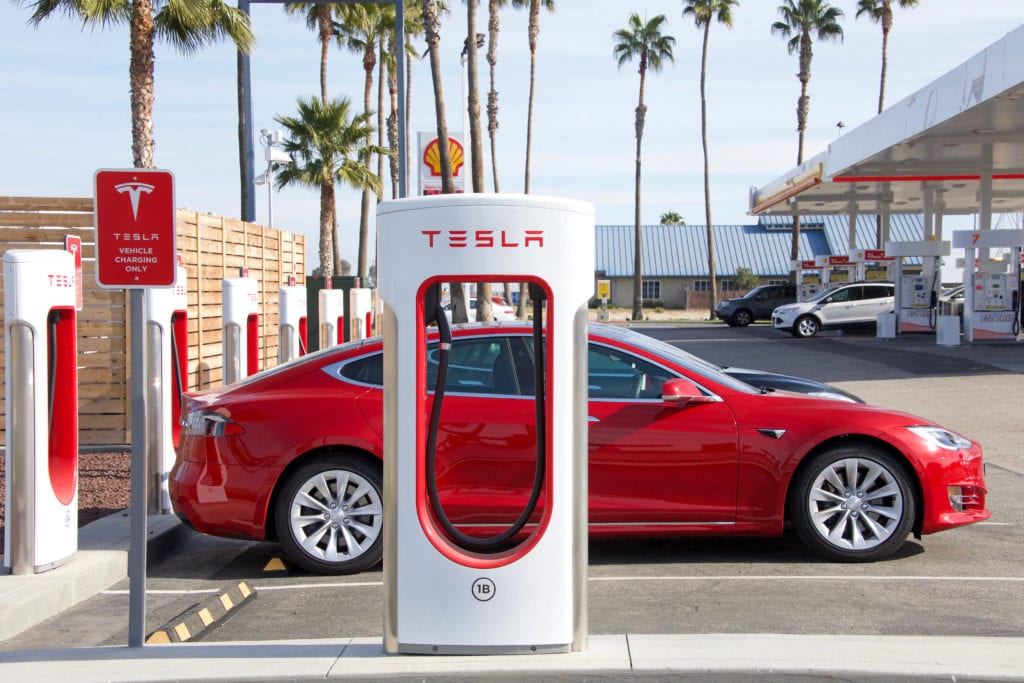 US probing Autopilot problems on 765,000 Tesla vehicles - Casper, WY Oil  City News