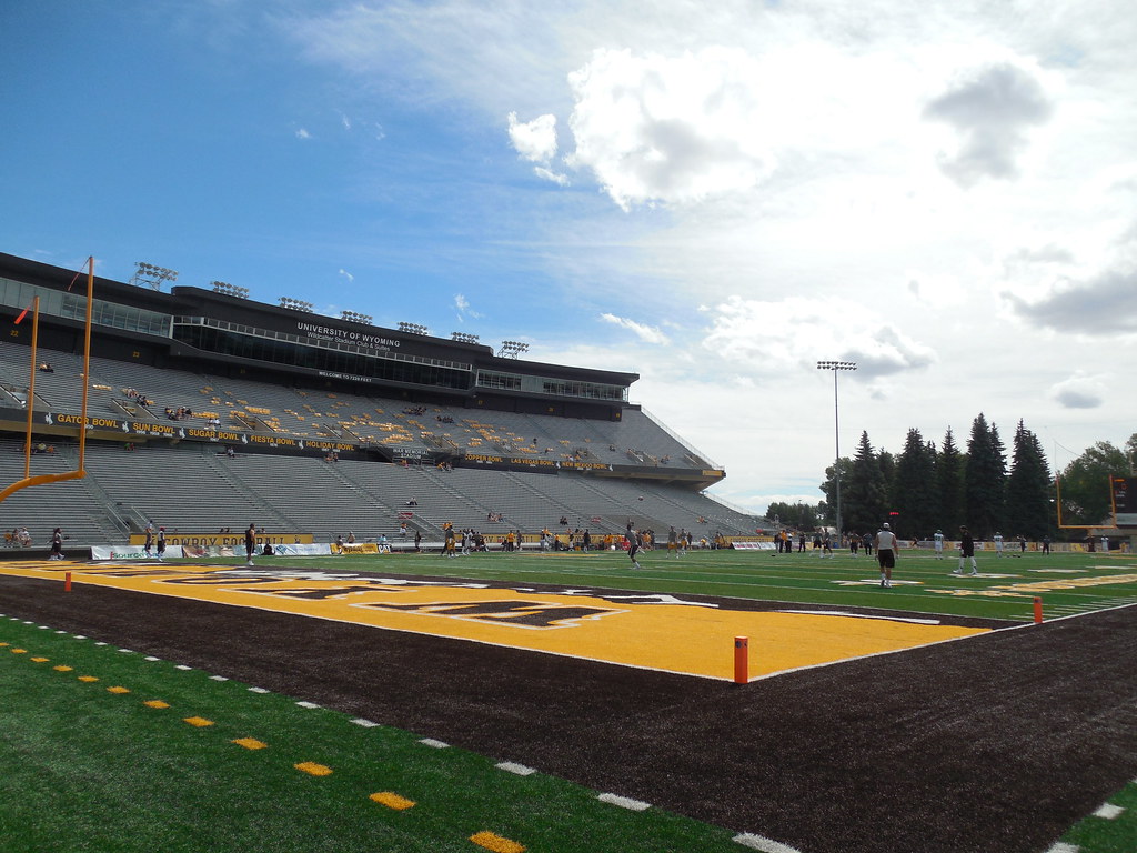 Wyoming football adds home-and-home series with UConn for 2026, 2029 seasons - Casper, WY Oil 