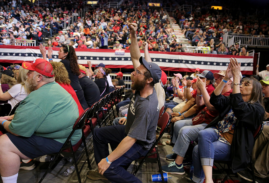 (photo Gallery) Crowd In Casper Turns Out For Donald Trump Rally On 