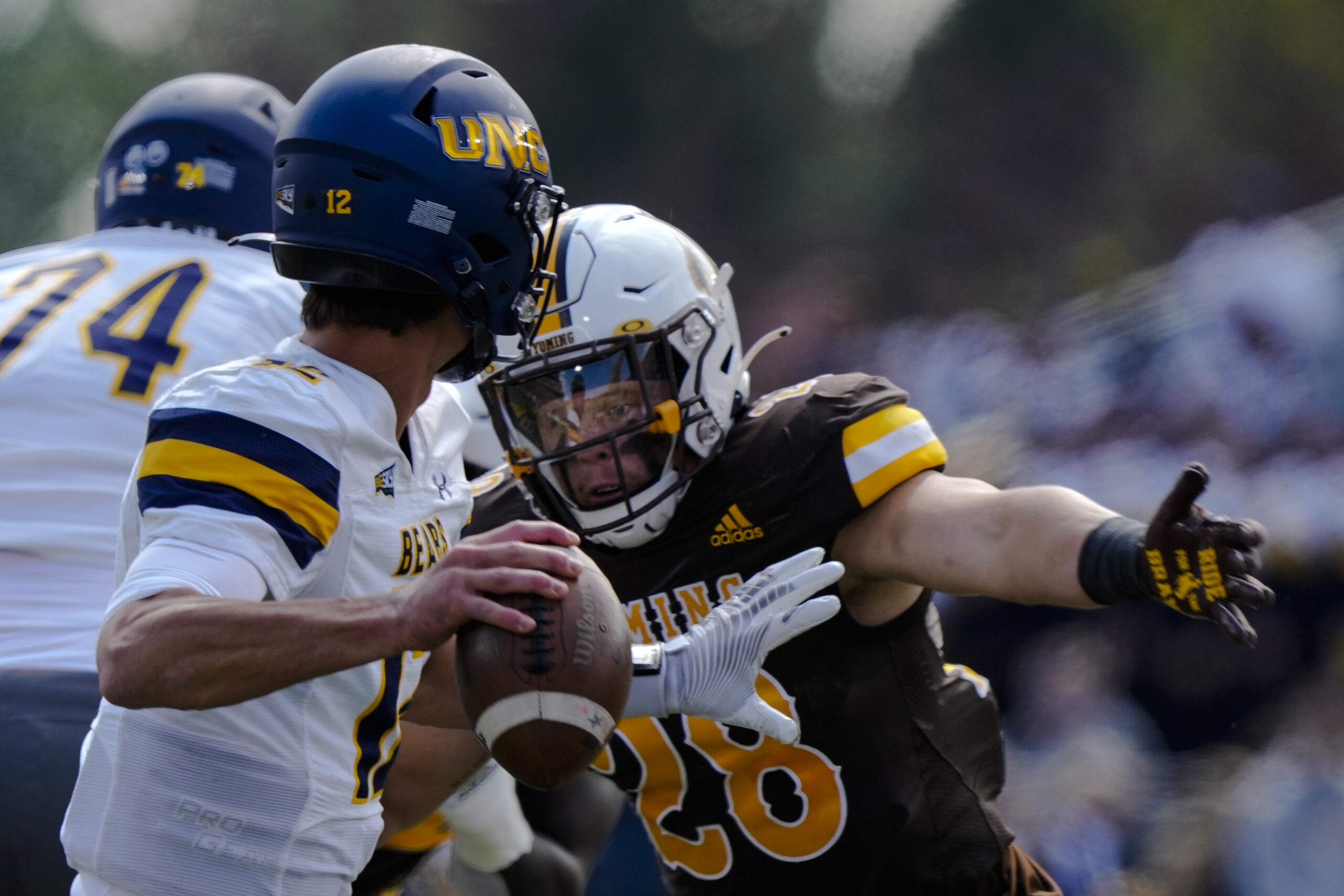 air force wyoming football